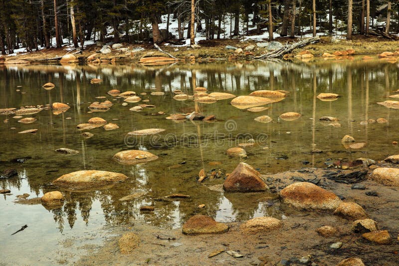 Lago Yosemite fotografía de archivo Lago Yosemite fotografía de archivo