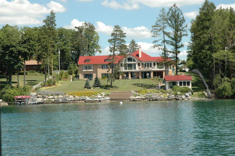 Lake Front mansion on Skaneateles Lake, Finger Lakes region of upstate New York. Lake Front mansion on Skaneateles Lake, Finger Lakes region of upstate New York.