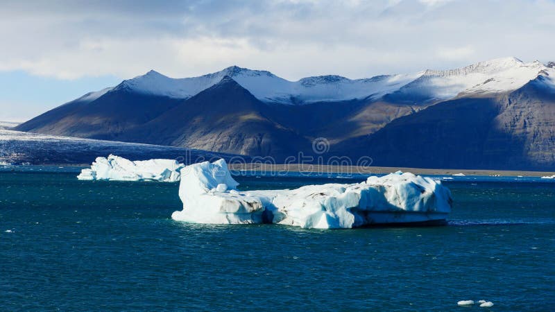 Lagune de glacier de l'Islande photo libre de droits Lagune de glacier de l'Islande photo libre de droits