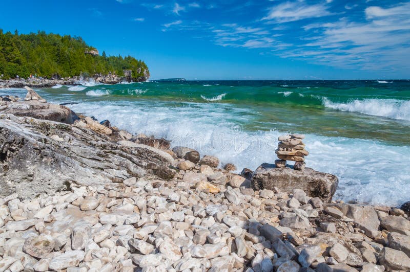 Lake Huron в национальном парке полуострова Брюс, Онтарио, Канаде стоковое фото