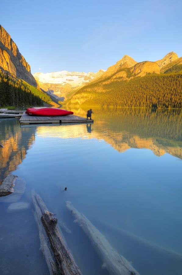 Lake Louise stock image. Image of touristic, glacier, louise 6276667