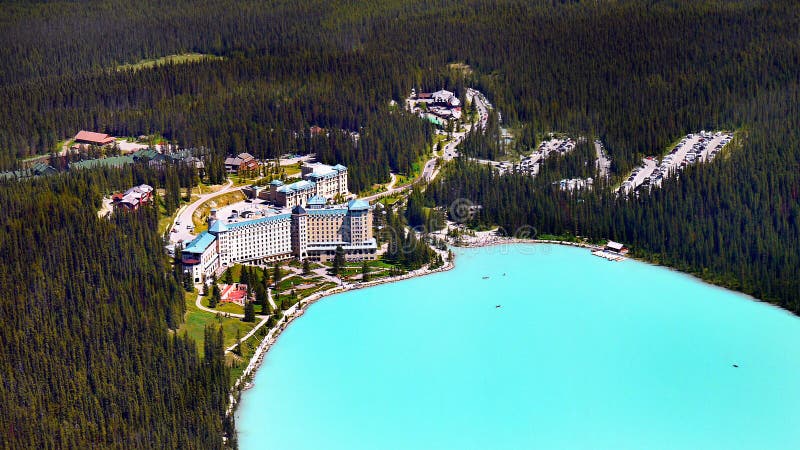 Lake Louise, Kanadier Rocky Mountains, szenische Vogelperspektive lizenzfreie stockbilder Lake Louise, Kanadier Rocky Mountains, szenische Vogelperspektive lizenzfreie stockbilder