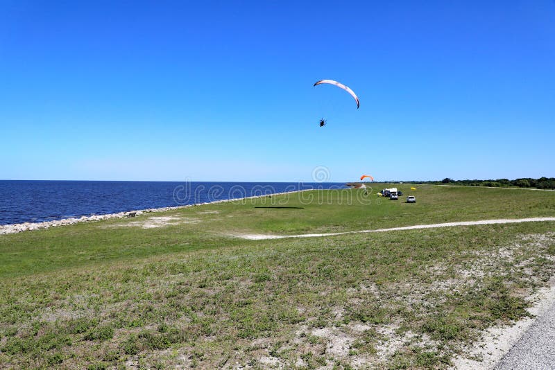 Lake Okeechobee shoreline editorial stock photo. Image of fresh 93572193