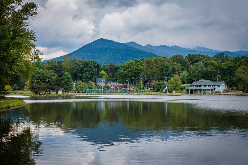 Lake Tomahawk, in Black Mountain, North Carolina. stock photos