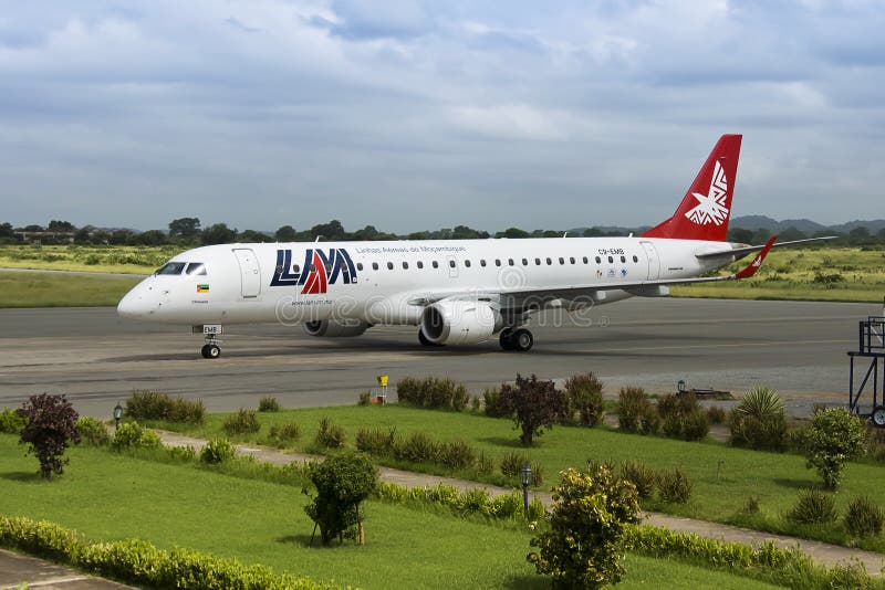 LAM Airlines, Embraer 190 Jet Editorial Stock Image Image of tete