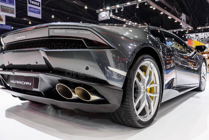 Lamborghini Huracan sur l'affichage au trente-septième Salon de l'Automobile international de Bangkok photos libres de droits Lamborghini Huracan sur l'affichage au trente-septième Salon de l'Automobile international de Bangkok photos libres de droits
