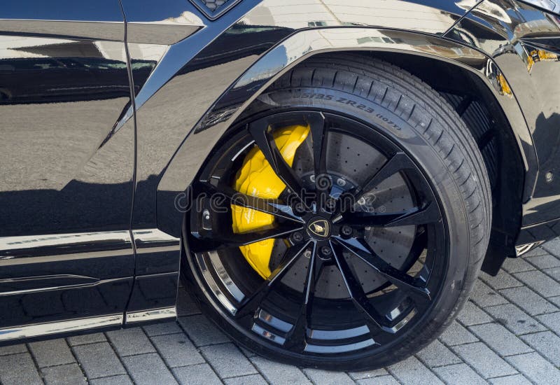 Lamborghini Urus στοκ εικόνα με δικαίωμα ελεύθερης χρήσης Lamborghini Urus στοκ εικόνα με δικαίωμα ελεύθερης χρήσης