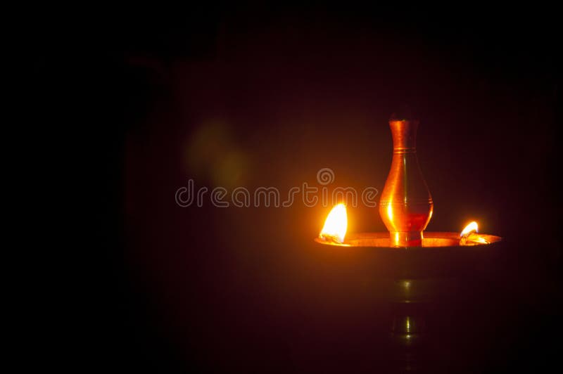 Lampada di olio fotografie stock libere da diritti Lampada di olio fotografie stock libere da diritti