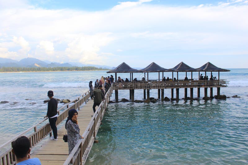 Pantai Momong Lampuuk : Video Pantai Momong Pesona Baru Wisata Lampuuk Serambi Indonesia