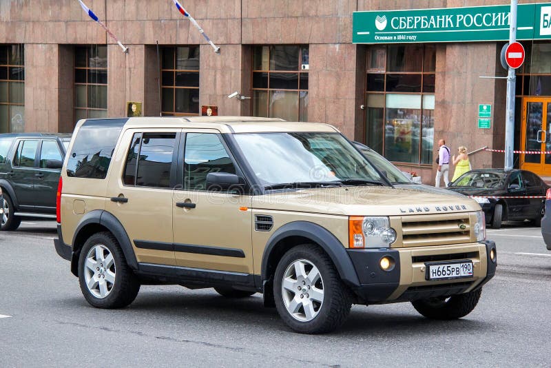 Korst compact gangpad Land Rover Discovery editorial photo. Image of expensive - 181560646