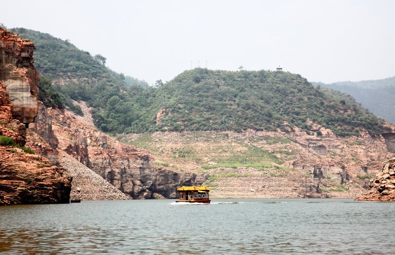 The landscape of Jingniang Lake in Handan