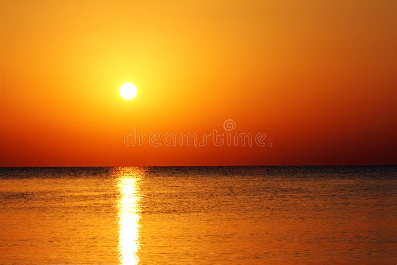 Sunrise over sea stock image. Image of water, tropical - 18643127