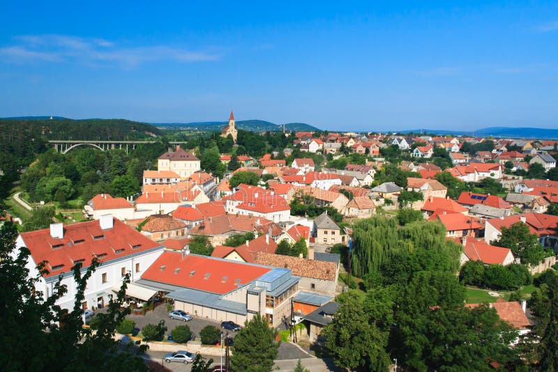 Krajina v Veszprem v létě, Maďarsko.