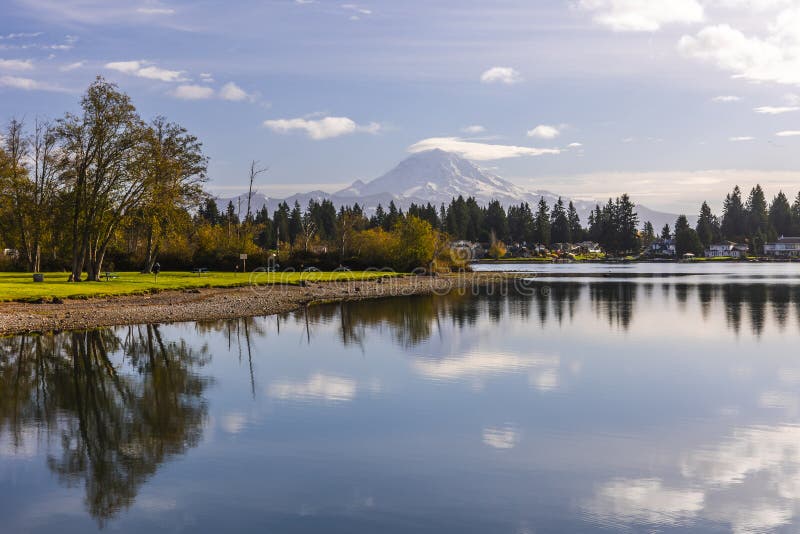 Landscapes of Lake Tapps park in Spring royalty free stock photography