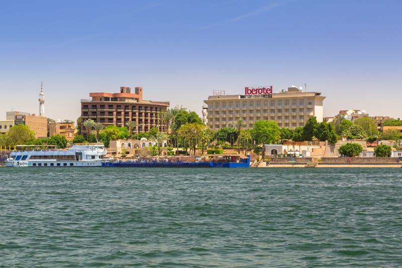 Landschaft von Luxor-Stadt beim Nil, Ägypten lizenzfreies stockbild Landschaft von Luxor-Stadt beim Nil, Ägypten lizenzfreies stockbild