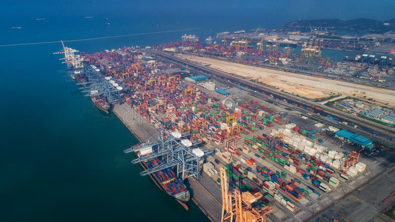 Landschap van de mening van het vogeloog voor de logistische haven van Laem chabang royalty-vrije stock afbeelding Landschap van de mening van het vogeloog voor de logistische haven van Laem chabang royalty-vrije stock afbeelding