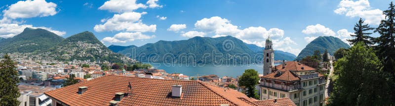 Landskap av Lugano från staden, sommar royaltyfri fotografi Landskap av Lugano från staden, sommar royaltyfri fotografi