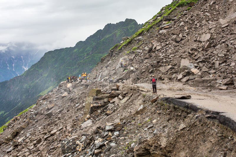 Landslide on the Manali - Leh Highway at the Rohtang pass area, HImachal Pradesh, India. stock images Landslide on the Manali - Leh Highway at the Rohtang pass area, HImachal Pradesh, India. stock images