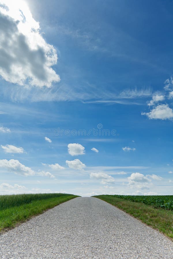 Landstraße mit Horizont stockbilder Landstraße mit Horizont stockbilder
