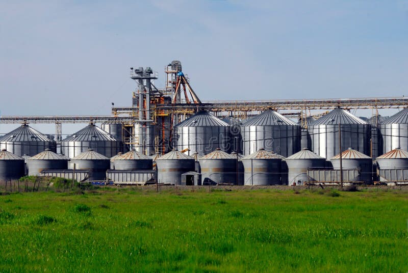 Farming Grain Silos Used For Different Types Of Grain Like Cereals, Rice etc. Farming Grain Silos Used For Different Types Of Grain Like Cereals, Rice etc