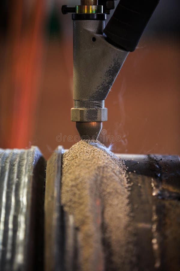 Langs hard opduikend dompel booglassenprocédé onder stock fotografie Langs hard opduikend dompel booglassenprocédé onder stock fotografie
