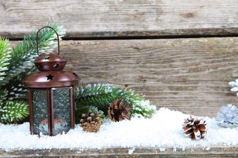 Lanterna na neve fotografia de stock royalty free