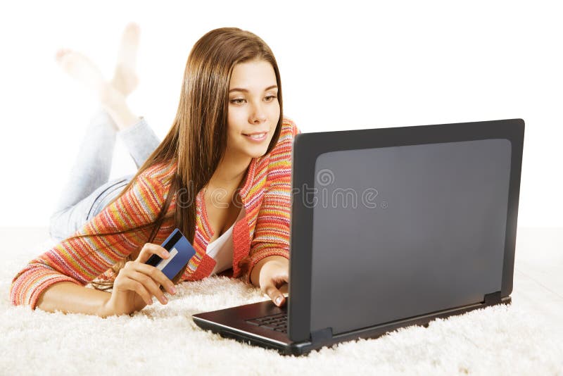 Lap-top πιστωτικών καρτών γυναικών, κορίτσι που χρησιμοποιεί τη σε απευθείας σύνδεση πληρωμή σημειωματάριων στοκ εικόνα με δικαίωμα ελεύθερης χρήσης Lap-top πιστωτικών καρτών γυναικών, κορίτσι που χρησιμοποιεί τη σε απευθείας σύνδεση πληρωμή σημειωματάριων στοκ εικόνα με δικαίωμα ελεύθερης χρήσης