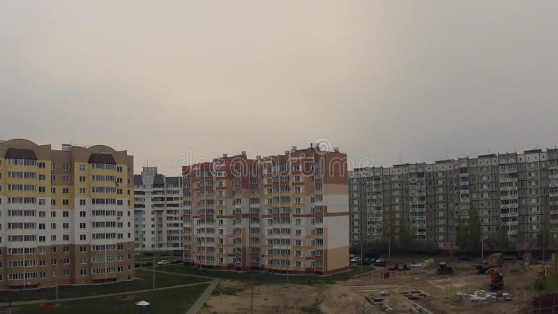 Laps de temps de panorama de dessus de toit de centre de la ville de lumière de lever de soleil de matin Biélorussie