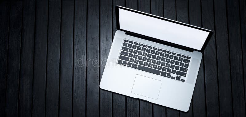 Laptop đen nền banner là sản phẩm phổ biến và được ưa chuộng trên thị trường hiện nay. Với chất lượng đảm bảo và mức giá hợp lý, chiếc laptop này sẽ giúp bạn hoàn thành tốt các công việc cũng như giải trí, trang trí cho máy tính của bạn với những banner hoàn hảo.