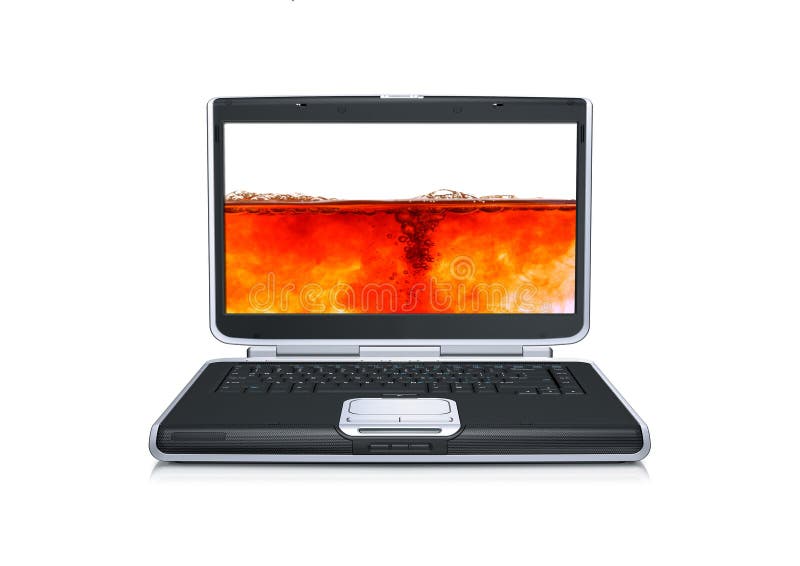 Laptop-Computer mit unbelegtem breitem Bildschirm