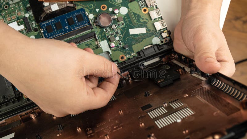 16,382 Laptop Repair Photos - Free &amp; Royalty-Free Stock Photos from  Dreamstime