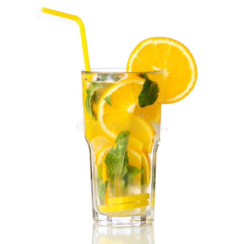 Laranja de vidro do limão da limonada com hortelã foto de stock