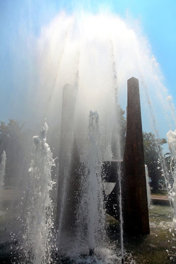 Large fountain