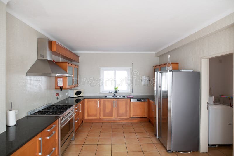 Large but outdated kitchen editorial image. Image of kitchen 213019545