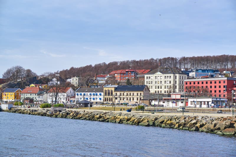 Larvik-Kai im Frühjahr, Norwegen stockfotos Larvik-Kai im Frühjahr, Norwegen stockfotos