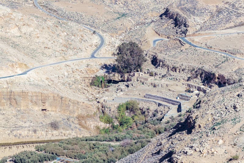 Las excavaciones arqueológicas se hacen cerca de la iglesia conmemorativa de Moses en el soporte Nebo cerca de la ciudad de Madab fotos de archivo libres de regalías Las excavaciones arqueológicas se hacen cerca de la iglesia conmemorativa de Moses en el soporte Nebo cerca de la ciudad de Madab fotos de archivo libres de regalías