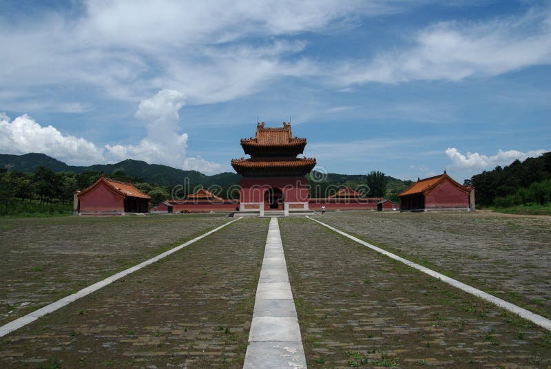 Tumbas Imperiales Chinas De La Dinastía De Ming En Zhongxiang Foto de archivo Imagen de