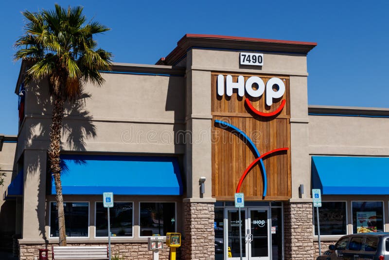 IHOP Pancake Restaurant. International House of Pancakes is Expanding Their  Menu To Include Burgers II Editorial Photography - Image of america, food:  150008157
