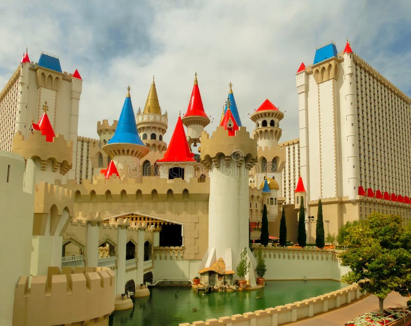 Las Vegas, Nevada, los E.E.U.U. - 5 de mayo de 2016: Hotel y casino de Excalibur imagenes de archivo Las Vegas, Nevada, los E.E.U.U. - 5 de mayo de 2016: Hotel y casino de Excalibur imagenes de archivo