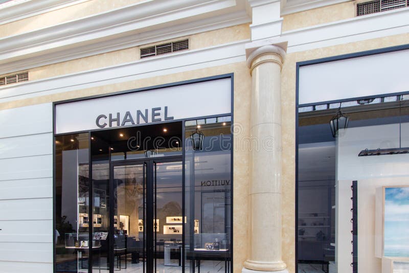 Exterior of Coco Chanel Store in Las Vegas Nevada Editorial Stock Photo -  Image of brand, sign: 152542588