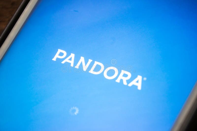 how do you download pandora app to iphone se how do you download pandora app to iphone se