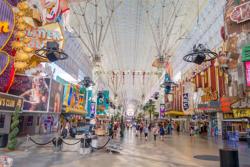LAS VEGAS, NV - NOVEMBER 21, 2016: an Unidentified People Walking at