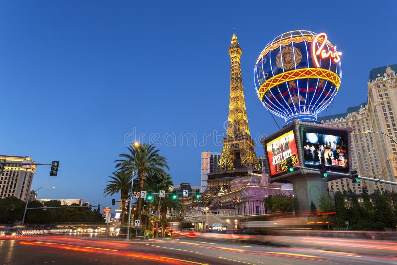 Hotel Paris in Las Vegas editorial photo. Image of highway - 100067651