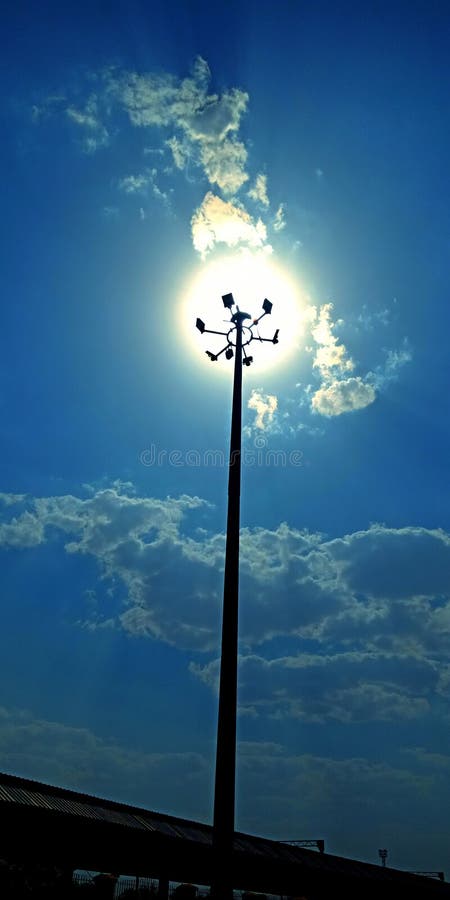 Latarnie uliczne zadziwia światło słoneczne widoku fotografię zdjęcia royalty free Latarnie uliczne zadziwia światło słoneczne widoku fotografię zdjęcia royalty free