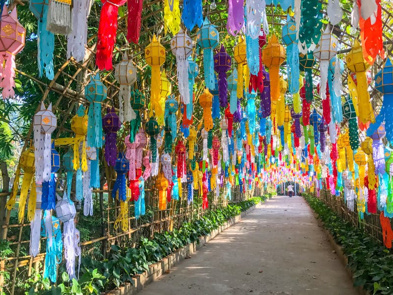  Laternen-Festival Oder Yee Peng Festival Stockbild - Bild von flamme Motiv 