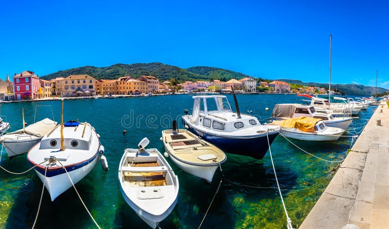 Lato panorama w Chorwacja, wyspa Hvar fotografia royalty free Lato panorama w Chorwacja, wyspa Hvar fotografia royalty free