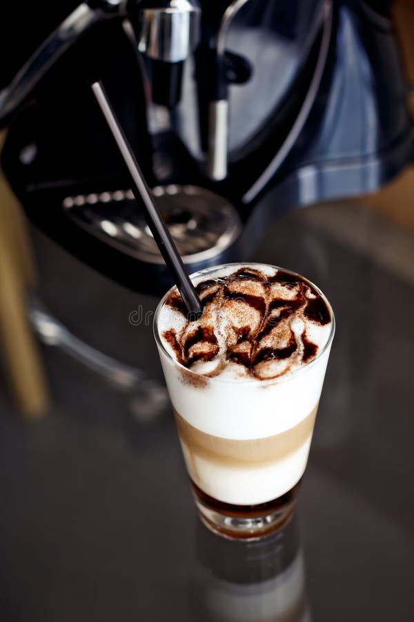 Latte Macchiato with Cinnamon Stock Photo - Image of froth, latte: 33559044