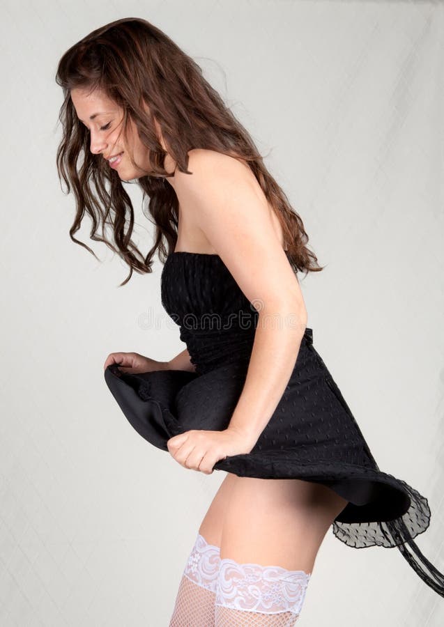 women dress keeps blowing up women dress keeps blowing up