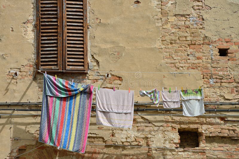 Laundry in the old city