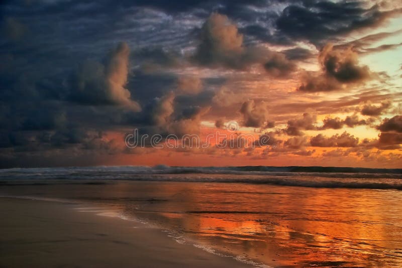 Lava des Sonnenuntergangs von Bali stockfotografie Lava des Sonnenuntergangs von Bali stockfotografie